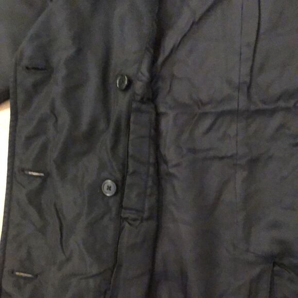Women’s Banana Republic Black Nylon waterproof Button-Up Rain Jacket - Picture 7 of 8